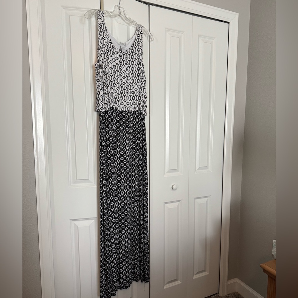 Design History Maxi Dress Black & White Medium